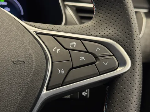 YV73PCF Renault ARKANA 1.6 E-Tech FHEV 145 Esprit Alpine 5dr Auto Thumbnail #10