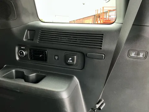 DT25VYV Hyundai Santa Fe 1.6 TGDi PHEV Calligraphy 5dr 4WD Auto [6 Seats] Thumbnail #15