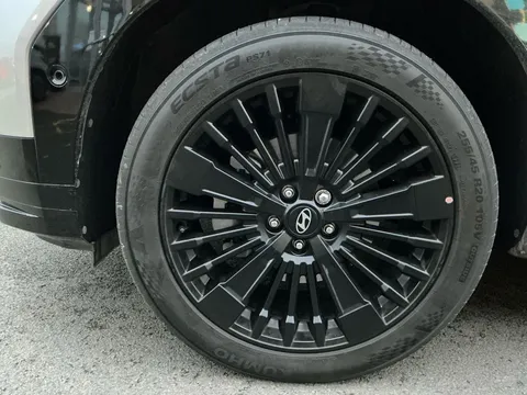 DT25VYV Hyundai Santa Fe 1.6 TGDi PHEV Calligraphy 5dr 4WD Auto [6 Seats] Thumbnail #20