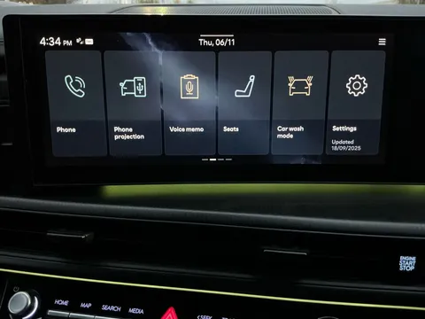 DT25VYV Hyundai Santa Fe 1.6 TGDi PHEV Calligraphy 5dr 4WD Auto [6 Seats] Thumbnail #32