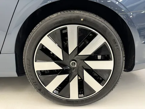 DY74LYZ Volvo V90 2.0 T6 [350] RC PHEV Plus Dark 5dr AWD Auto Thumbnail #12