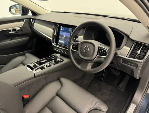 DY74LYZ Volvo V90 2.0 T6 [350] RC PHEV Plus Dark 5dr AWD Auto Thumbnail #30