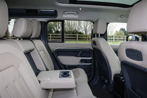 MA20YRX Land Rover Defender 2.0 D240 First Edition 110 5dr Auto Thumbnail #17