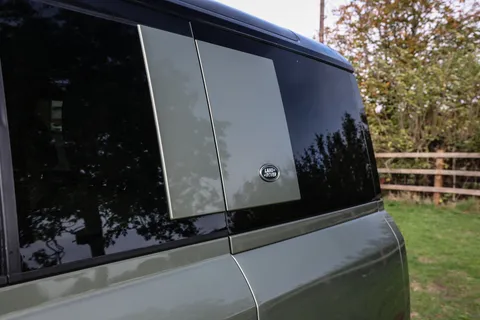 MA20YRX Land Rover Defender 2.0 D240 First Edition 110 5dr Auto Thumbnail #12