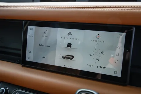 PF70KHR Land Rover Defender 3.0 P400 X 110 5dr Auto [7 Seat] Thumbnail #36