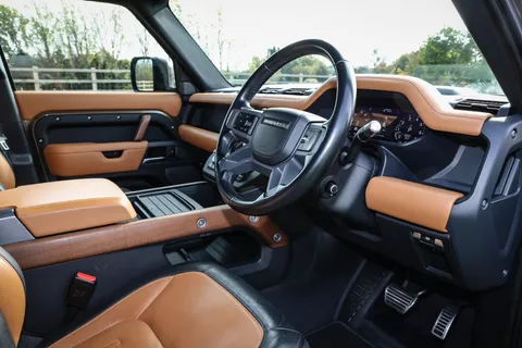 PF70KHR Land Rover Defender 3.0 P400 X 110 5dr Auto [7 Seat] Thumbnail #14