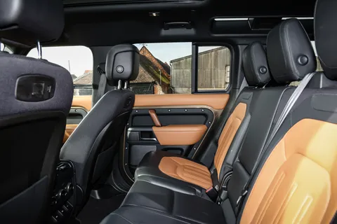 PF70KHR Land Rover Defender 3.0 P400 X 110 5dr Auto [7 Seat] Thumbnail #26