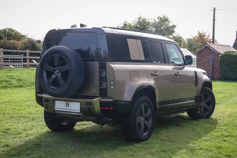 PF70KHR Land Rover Defender 3.0 P400 X 110 5dr Auto [7 Seat] Thumbnail #4