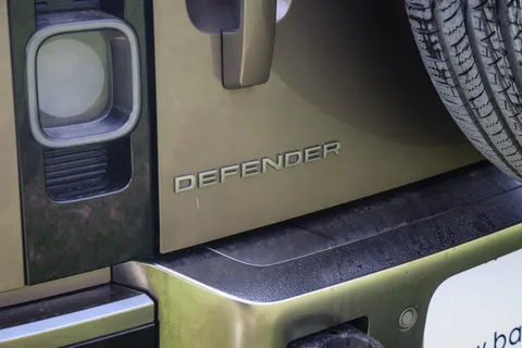 PF70KHR Land Rover Defender 3.0 P400 X 110 5dr Auto [7 Seat] Thumbnail #12