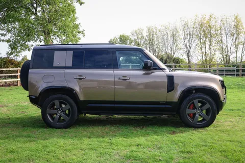 PF70KHR Land Rover Defender 3.0 P400 X 110 5dr Auto [7 Seat] Thumbnail #8