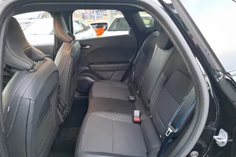 HS74DXB Renault Symbioz 1.6 E-Tech FHEV 145 Techno Esprit Alpine 5dr Auto Thumbnail #10