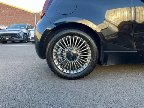 WN72DWX Fiat 500 87kW Icon 42kWh 3dr Auto Thumbnail #5