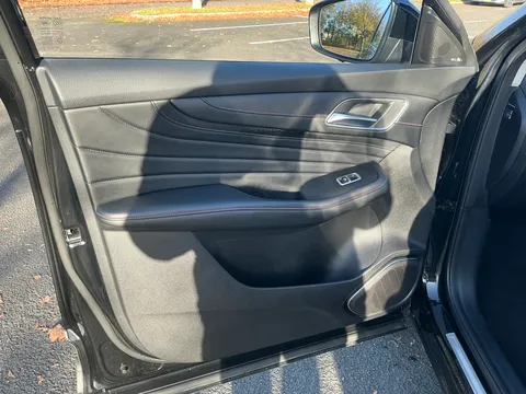 LC24GHA Mg Motor Uk Hs 1.5 T-GDI PHEV Trophy 5dr Auto Thumbnail #46