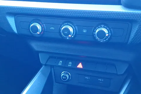 DF73JFY Audi A1 25 TFSI Sport 5dr Thumbnail #39