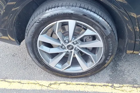 DL71XZA Audi Q5 45 TFSI Quattro S Line 5dr S Tronic Thumbnail #5