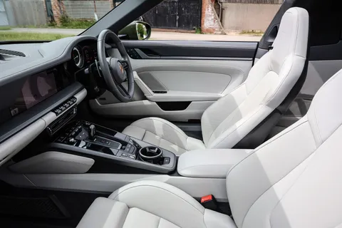 BV24HHM Porsche 911 S 2dr PDK Thumbnail #15