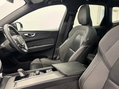 DX71FWR Volvo XC60 2.0 B5P R DESIGN 5dr AWD Geartronic Thumbnail #10