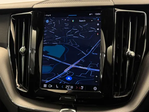 DX71FWR Volvo XC60 2.0 B5P R DESIGN 5dr AWD Geartronic Thumbnail #31