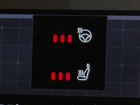 DX71FWR Volvo XC60 2.0 B5P R DESIGN 5dr AWD Geartronic Thumbnail #33