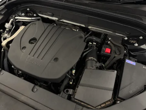 DX71FWR Volvo XC60 2.0 B5P R DESIGN 5dr AWD Geartronic Thumbnail #34