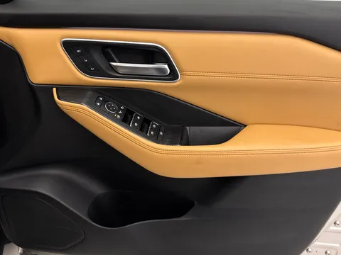 OY73XZS Nissan X-Trail 1.5 E-Power 204 Tekna+ 5dr Xtronic Thumbnail #19