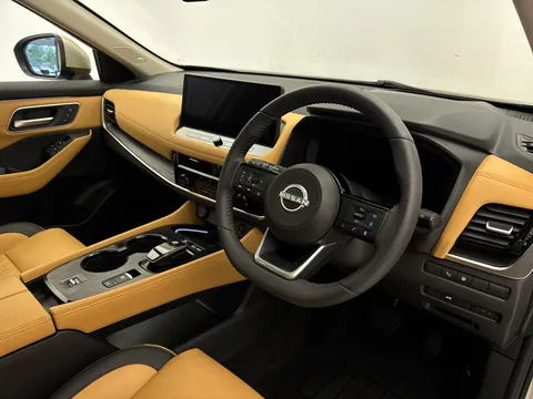 OY73XZS Nissan X-Trail 1.5 E-Power 204 Tekna+ 5dr Xtronic Thumbnail #3