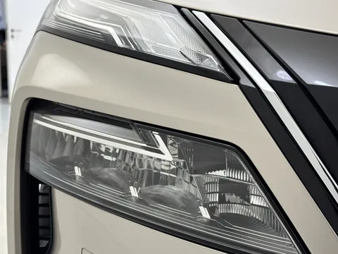 OY73XZS Nissan X-Trail 1.5 E-Power 204 Tekna+ 5dr Xtronic Thumbnail #34