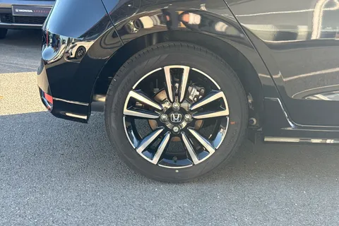 DK75NVY Honda Jazz 1.5 i-MMD Hybrid Advance Sport 5dr eCVT Thumbnail #10