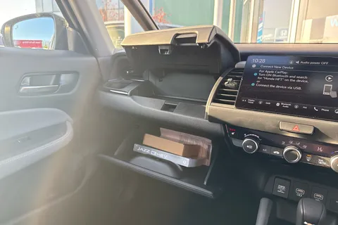 DK75NVY Honda Jazz 1.5 i-MMD Hybrid Advance Sport 5dr eCVT Thumbnail #26