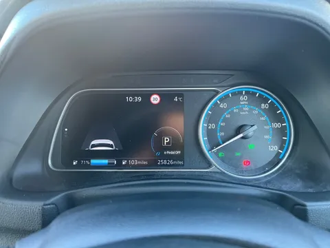 ME72BVF Nissan LEAF 110kW Tekna 40kWh 5dr Auto Thumbnail #13