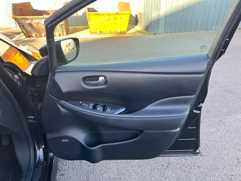 ME72BVF Nissan LEAF 110kW Tekna 40kWh 5dr Auto Thumbnail #18