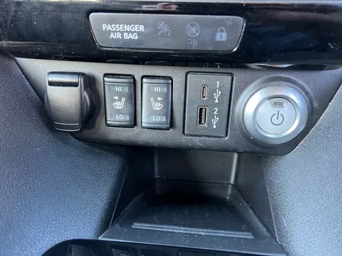 ME72BVF Nissan LEAF 110kW Tekna 40kWh 5dr Auto Thumbnail #24