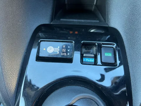ME72BVF Nissan LEAF 110kW Tekna 40kWh 5dr Auto Thumbnail #25