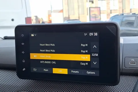 WF72OTW Dacia Sandero Stepway 1.0 TCe Prestige 5dr CVT Thumbnail #40