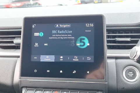 DP21JNU Renault Captur 1.0 TCE 90 S Edition 5dr Thumbnail #33