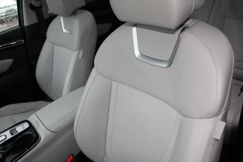 GJ72XGR Hyundai Tucson 1.6 TGDi Plug-in Hybrid Ultimate 5dr 4WD Auto Thumbnail #9