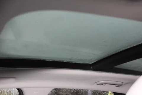 GJ72XGR Hyundai Tucson 1.6 TGDi Plug-in Hybrid Ultimate 5dr 4WD Auto Thumbnail #10