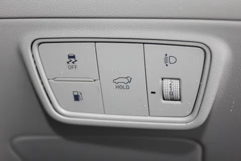 GJ72XGR Hyundai Tucson 1.6 TGDi Plug-in Hybrid Ultimate 5dr 4WD Auto Thumbnail #31