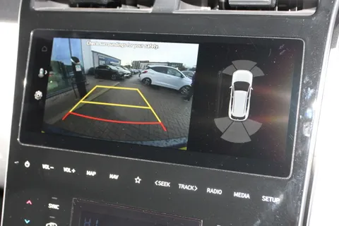 GJ72XGR Hyundai Tucson 1.6 TGDi Plug-in Hybrid Ultimate 5dr 4WD Auto Thumbnail #19