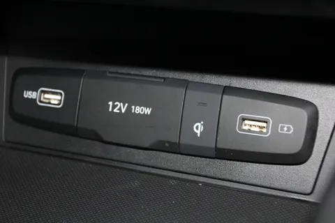 PX71ZXU Hyundai Tucson 1.6 TGDi Hybrid 230 Ultimate 5dr 2WD Auto Thumbnail #31