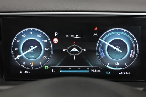 RE71VVU Hyundai Tucson 1.6 TGDi Hybrid 230 Ultimate 5dr 2WD Auto Thumbnail #16