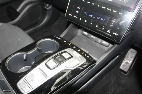 RE71VVU Hyundai Tucson 1.6 TGDi Hybrid 230 Ultimate 5dr 2WD Auto Thumbnail #21