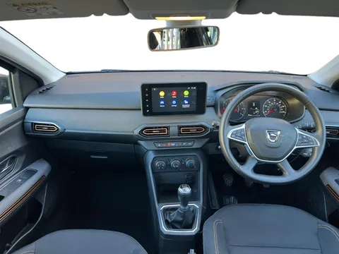 DL22DBV Dacia Sandero Stepway 1.0 TCe Comfort 5dr Thumbnail #11