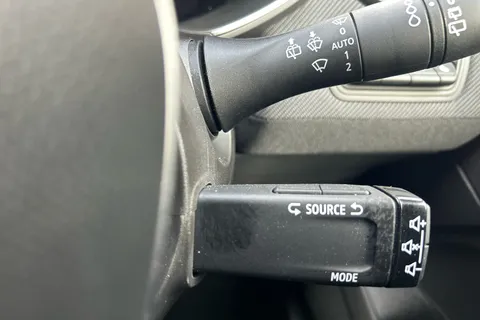 HN25UNF Renault Clio 1.0 TCe 90 Esprit Alpine 5dr Thumbnail #22