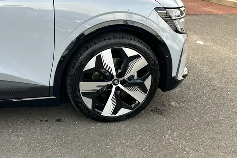 HT24VZE Renault Megane E-Tech EV60 160kW Techno Comfort Range 60kWh 5dr Auto Thumbnail #5