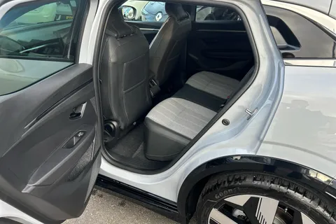 HT24VZE Renault Megane E-Tech EV60 160kW Techno Comfort Range 60kWh 5dr Auto Thumbnail #29