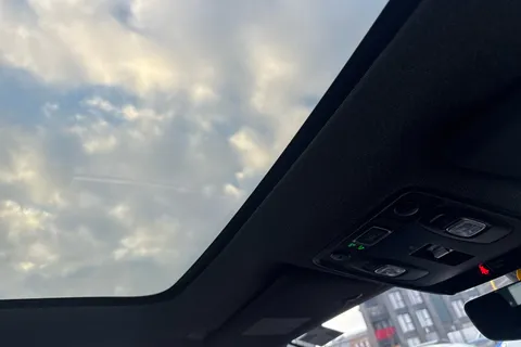 HT74GXP Renault Symbioz 1.6 E-Tech FHEV 145 Iconic Esprit Alpine 5dr Auto Thumbnail #14