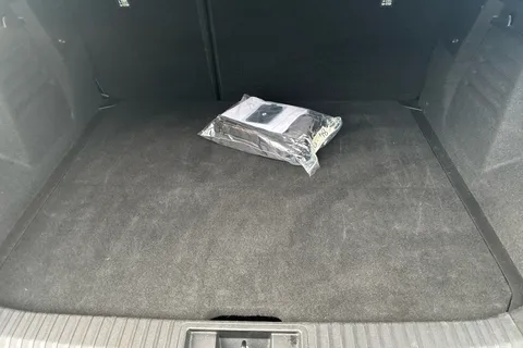 HT74GXP Renault Symbioz 1.6 E-Tech FHEV 145 Iconic Esprit Alpine 5dr Auto Thumbnail #40