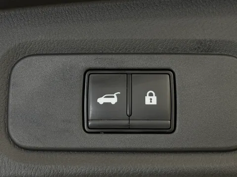 OE74EPZ Nissan Qashqai 1.5 E-Power Tekna 5dr Auto Thumbnail #13