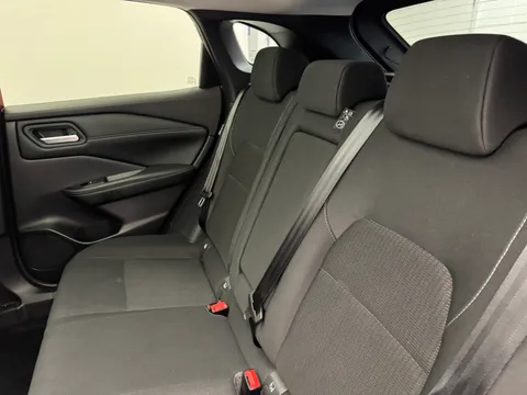 DV72LHA Nissan Qashqai 1.5 E-Power Acenta Premium [Glass Roof] 5dr Auto Thumbnail #12